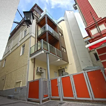 Penthouse Seven By In One Апартаменты