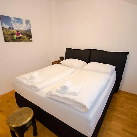 דירה Penthouse Seven By In One צל-אם-זי