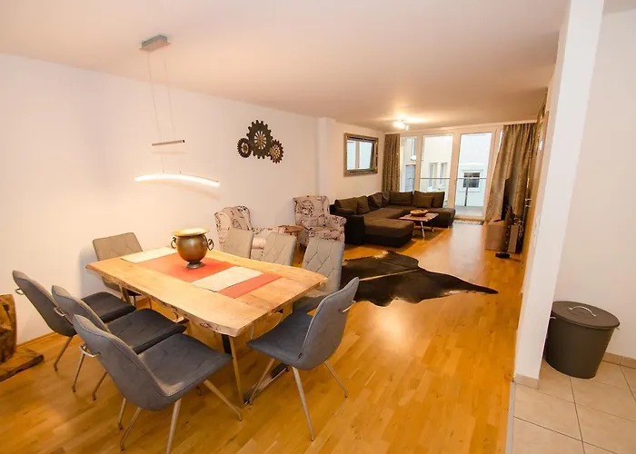 Penthouse Seven By In One *