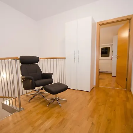 Lägenhet Penthouse Seven By In One *